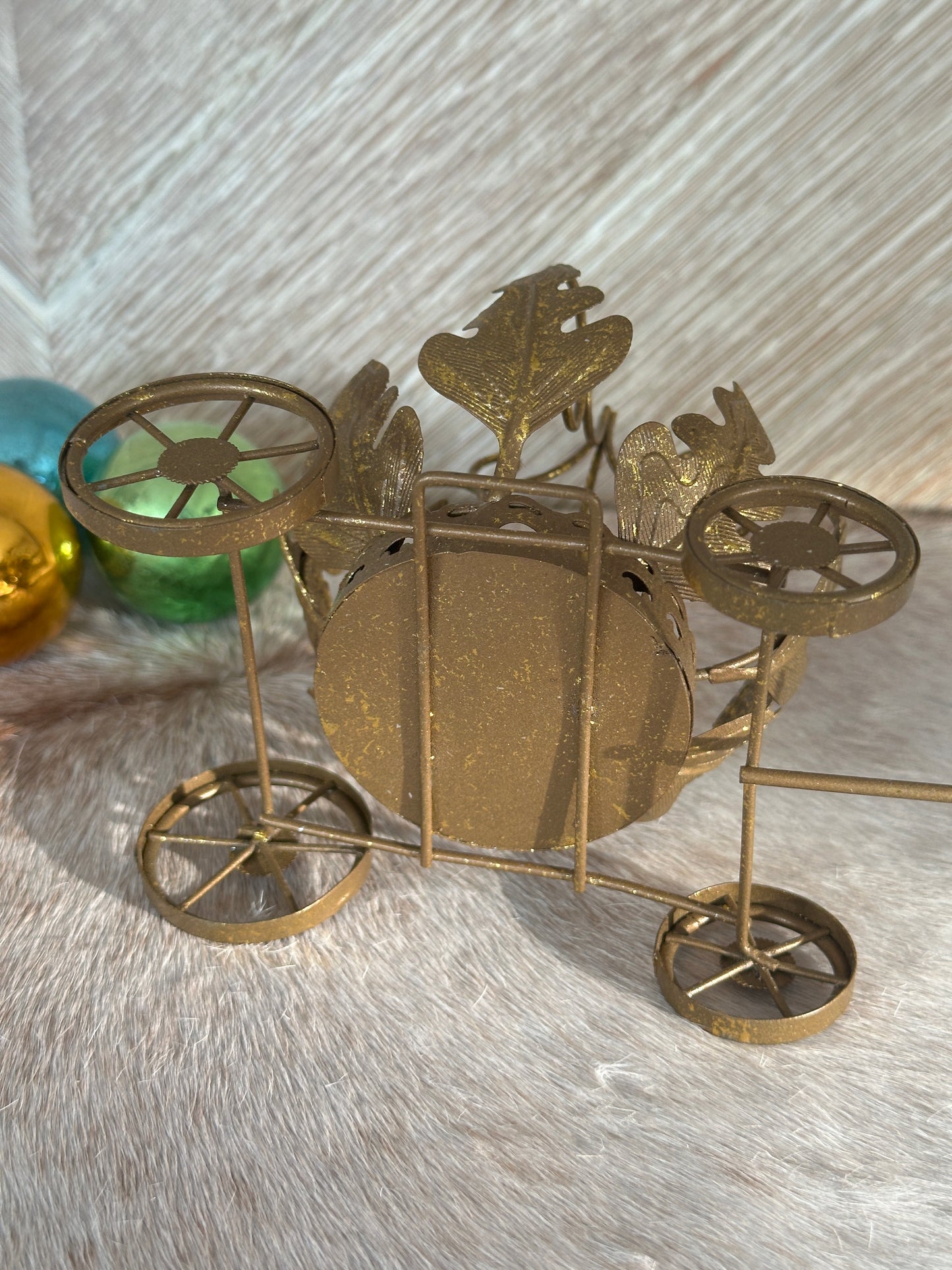 Gold Carriage Decor