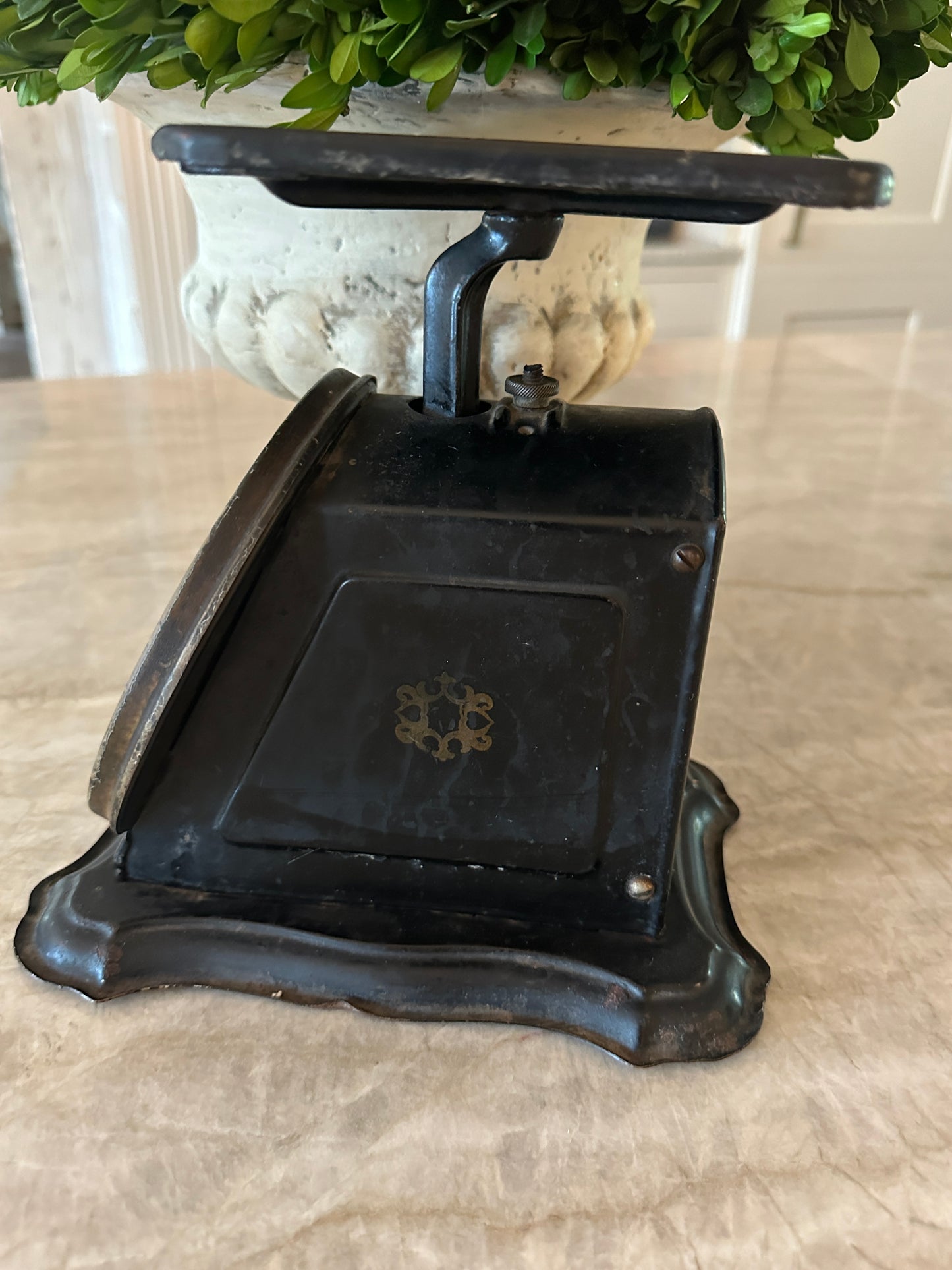 Vintage Columbia Family Scale