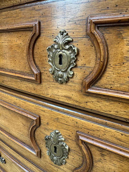 Thomasville Chest of Drawers Oak Highboy Vintage