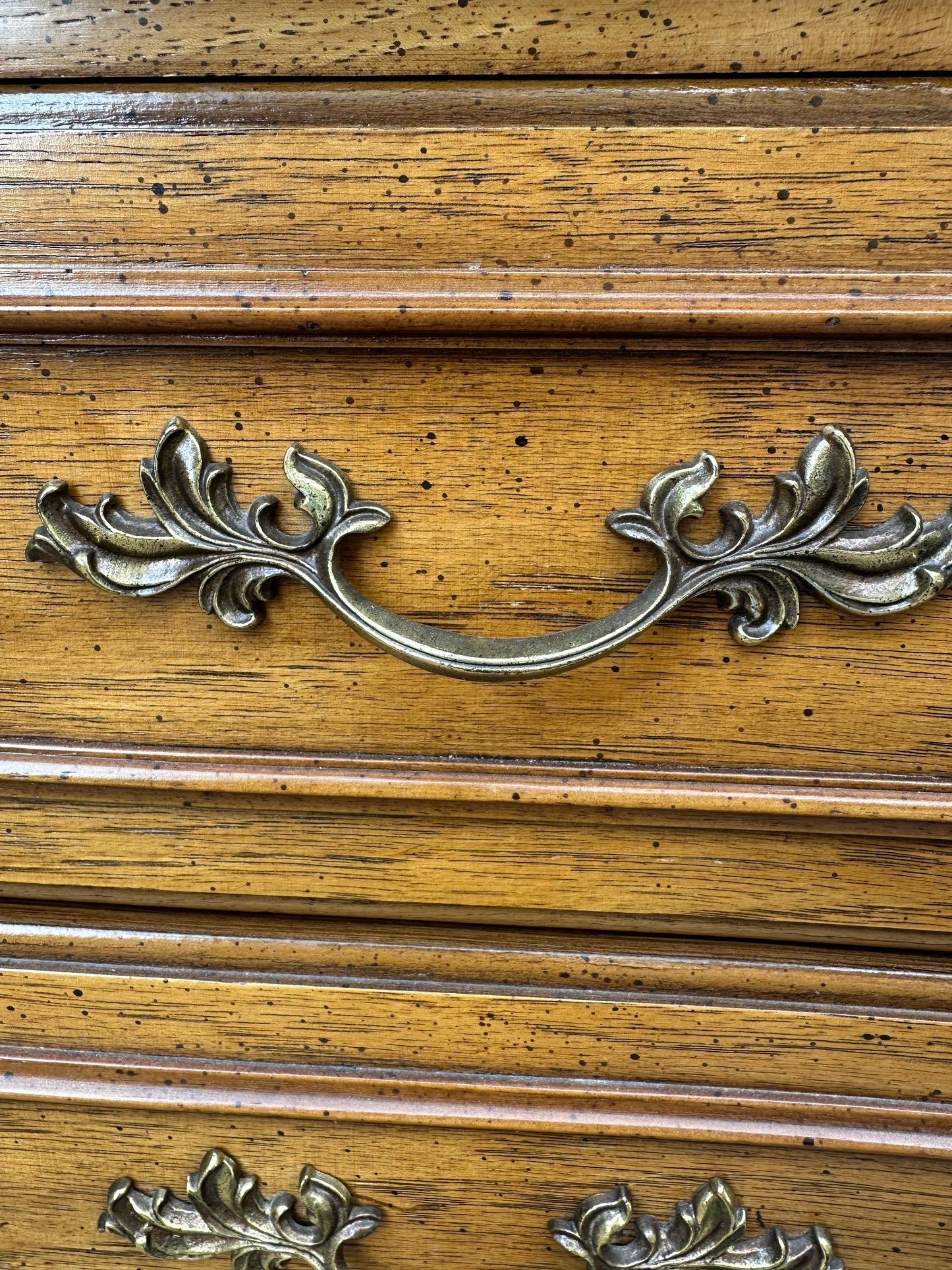 Thomasville Chest of Drawers Oak Highboy Vintage