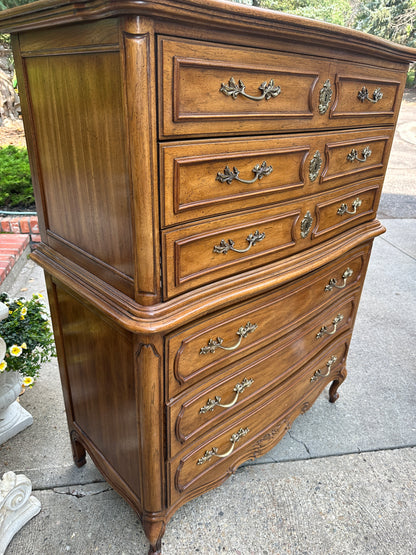 Thomasville Chest of Drawers Oak Highboy Vintage