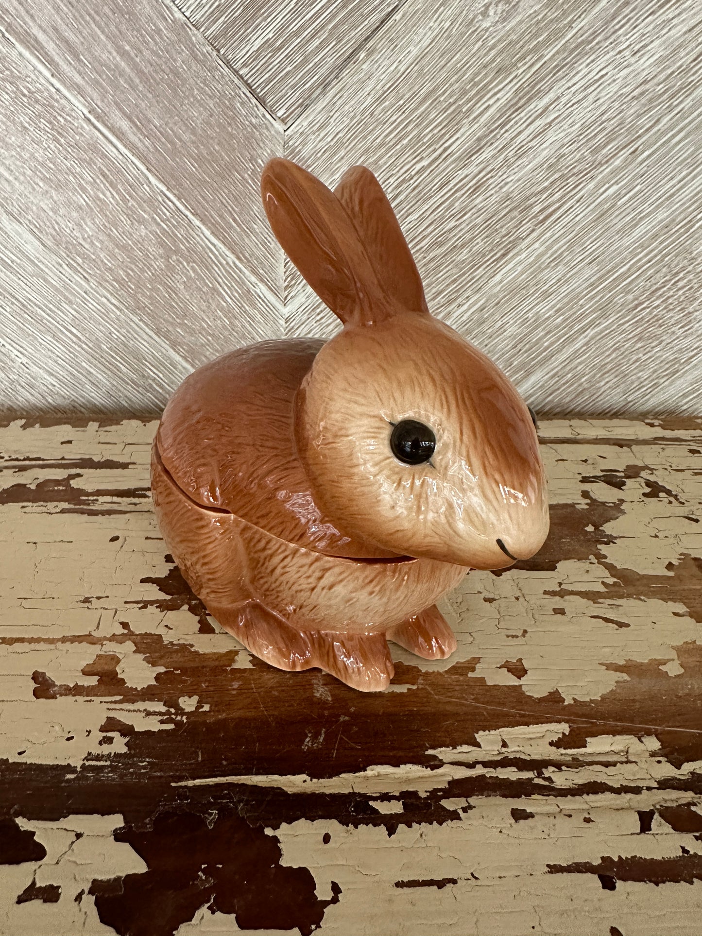 Vintage Lidded Box Rabbit