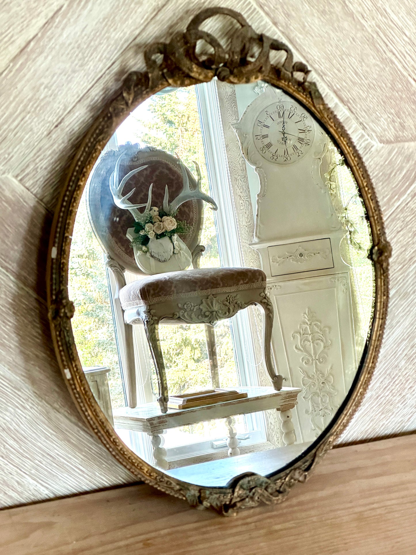 Antique Giltwood & Gesso Oval Mirror