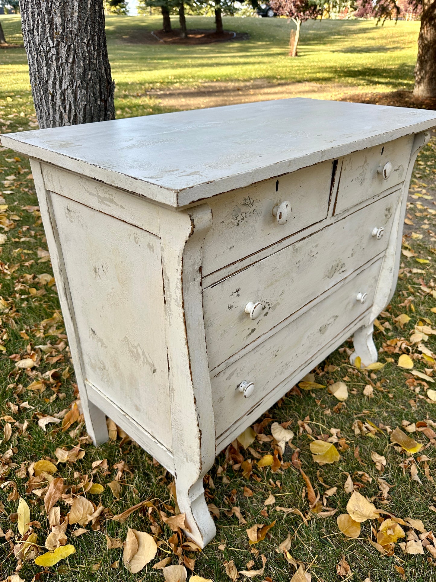 Shabby Painted Dresser