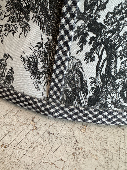 French Toile Fabric Lampshade(s)
