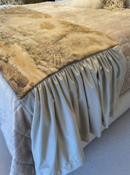 Tapestry Bed Scarf; Single